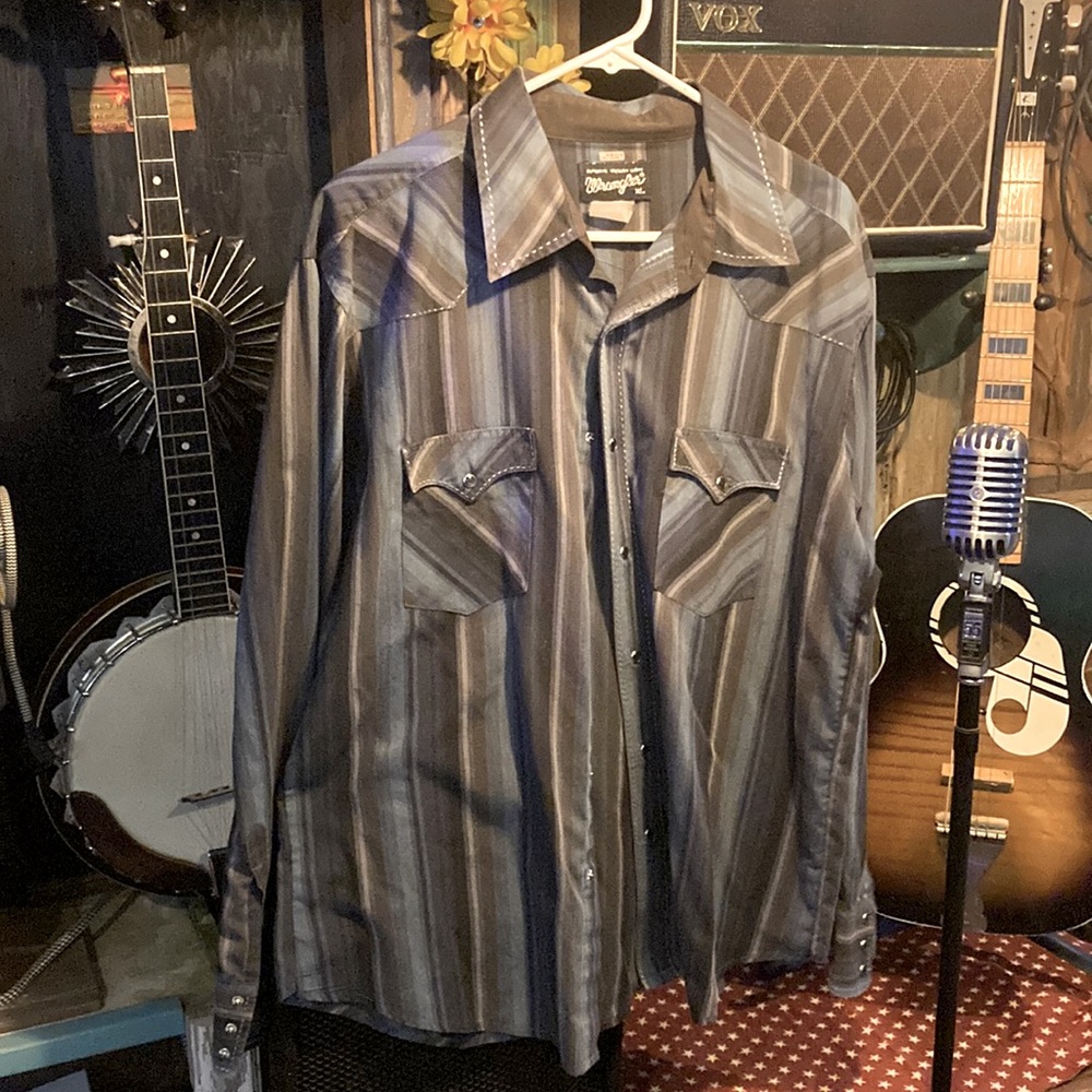 Pearl snap shirt